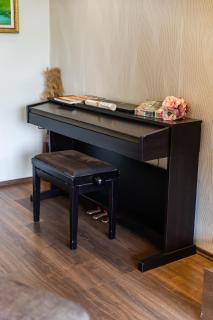 City Lights Apartment 2BR with Balcony by PikHost - 5