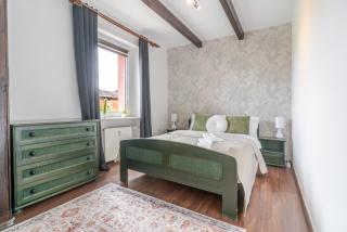Staromiejska Comfort Apartment by BookingHost - 2