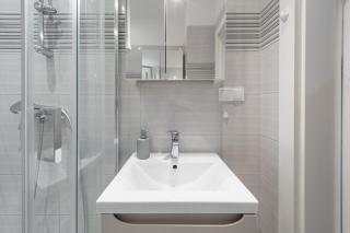 Lewakowskiego Homely Apartment by BookingHost - 6