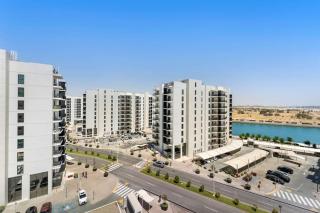 Yas Island Luxury Apartment by City homes - 6