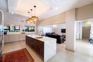 Cosmo Guest House - 7