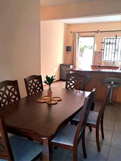 Seconds to Beach Ground floor Apartment - 7