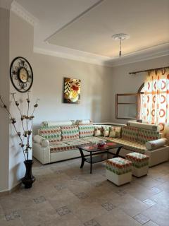 Private Detached House with Parking - Near Center - 0