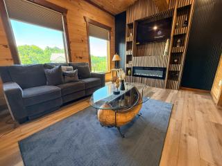 Lake Retreat Near Douglas Lake Community Pool - 4