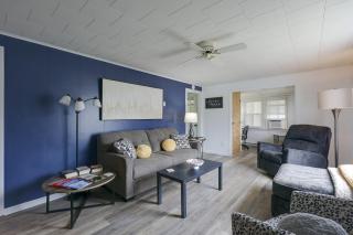 Walk to Parks & Dining: Williamsport Family Home - 5