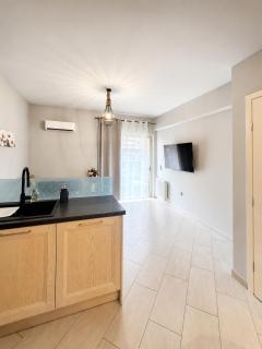 Royal Riviera Seafront Duplex - 9