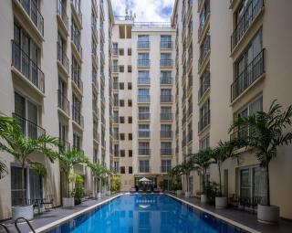 Central Mansions Hotel and Apartments - 3