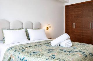 Luxury Studio Pool & Beach Residence & Kids Park - 2
