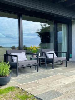 Newly renovated studio in a residential area with great view - 9