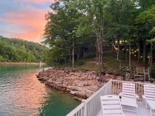 Norris Lake Retreat w Private Dock, Gentle Lake Access, Sleeps 13, SXS nearby - 0