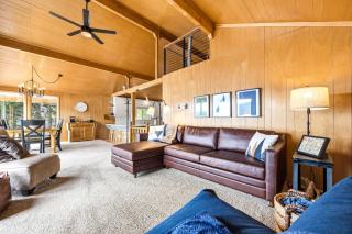Secluded Lake Home - Dock Deck & Beach Access - 3