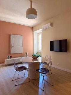 Helios Retreat - Homkeey Apartments - 2