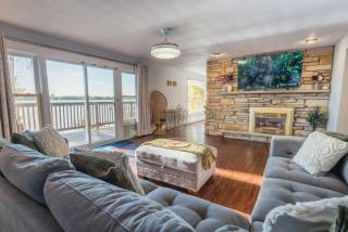 Eagle's Last Light- Lakefront Escape, Fire Pit, Pets & Scenic Views - 5