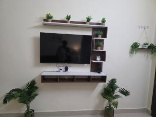 Stylish 2BHK Near Wipro, DLF ,ISB - 0