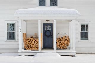 Vermont Farmhouse Escape Near Okemo - 0