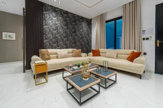 F8 - Family 4-Bed Apartment, Ground Floor - 0