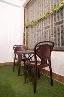 Threshold Stay - 4