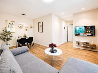 Matisse No12 - Luxury One Bedroom Apartment With Parking - 4