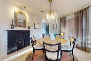 Historic downtown cottage with high-speed WiFi and central AC - dogs okay - 1