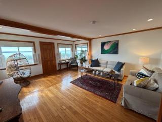 Mount Hope Bay Cottage - 8