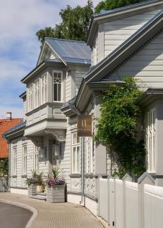 Hans Hubert Villa - 0