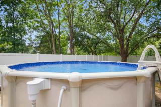 Private Pool-Fire Pit- Game Room - 20min to Beach - 8
