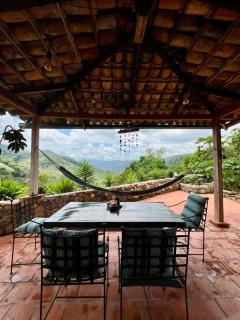 Mountain Paradise Cottage With a Pool - 3