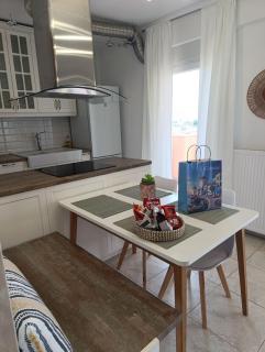 Lux Mint Apartment - Sea View - 3BR - Free Parking - 2