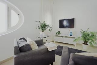 Modern Studio in a Great Location - 4