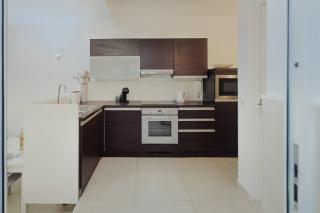 Modern Studio in a Great Location - 7