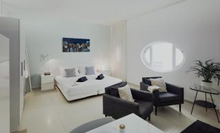 Modern Studio in a Great Location - 5
