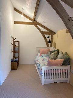 Woolladon Hall - 3