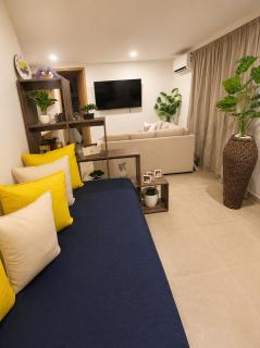 The Serena Stay Luxury BR and Office Near the Beach - 7