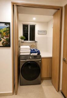 The Serena Stay Luxury BR and Office Near the Beach - 6