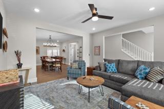 Spacious 5BR Home | Amazing Shower | Near SLU & Tower Grove | The Gate STL - 0