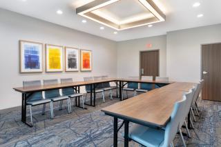 Holiday Inn Express & Suites Northwood by IHG - 7