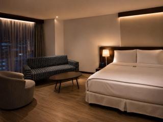 Blue Suites Hotel - 1