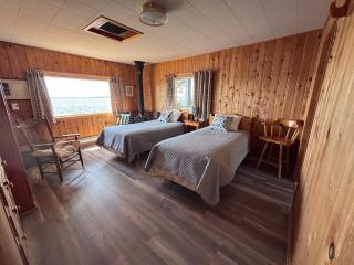 Bob's Cabin at Wishart's Point Lodge - 6