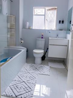 Wonderland Apartment - 8