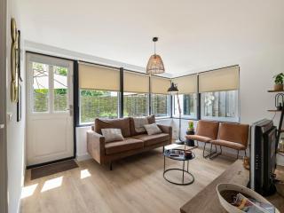 Bungalow in Sint Maartenszee near Sandy Beach - 9