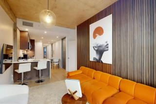 Sleek Two Bedroom in Manhattan - 5