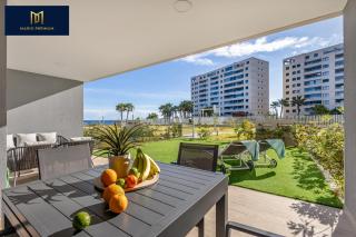 Garden Breeze Punta Prima, 2min beach walk, family Friendly, 3 Pool a Garden, jacuzzi - 9