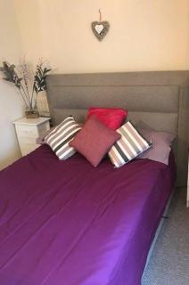 12 Lakeside Luxury The Lodge Sleeps 8 - 3
