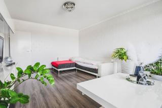 4-Room Apartment in Mittelfeld near Hannover Exhibition - 1