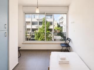 Bright 2BR in Hype Neighborhood by FeelHome - 5