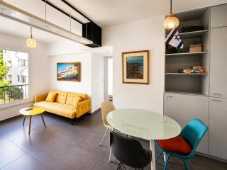 Bright 2BR in Hype Neighborhood by FeelHome - 2
