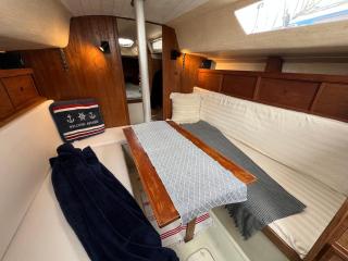 Unique Sailboat Stay in Helsingborg Harbor - 8