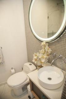 960 Studio Loft - 1