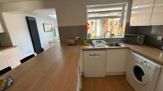 Near Cambridge 3-4 Bedroom perfect for Large group and contractors - 7