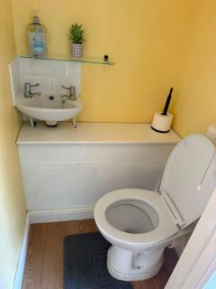 Near Cambridge 3-4 Bedroom perfect for Large group and contractors - 3